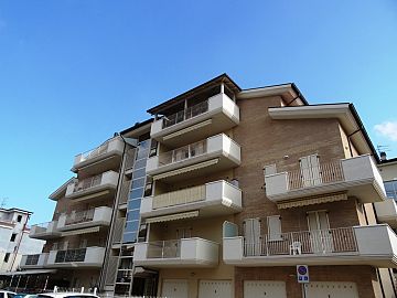 Appartamento in vendita a Alba Adriatica (TE) Via Tevere foto 19