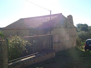 Casale o Rustico in vendita a Pollutri (CH) contrada San Barbato 113 foto 10