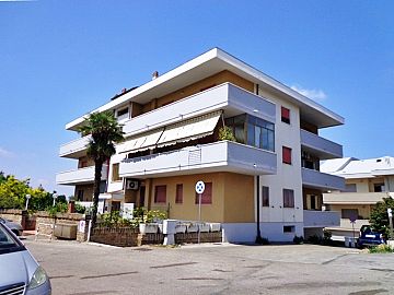 Appartamento in vendita a Chieti (CH) via dei frentani foto 2