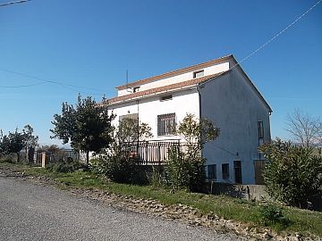 Casa indipendente in vendita a Scerni (CH)  foto 1