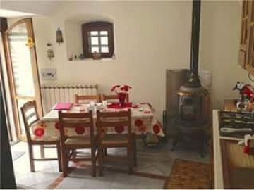 Appartamento in vendita a Castel del Giudice (IS) via arcipretura foto 3