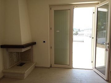 Casa indipendente in vendita a Castel di Sangro (AQ) Località' il Colle foto 3