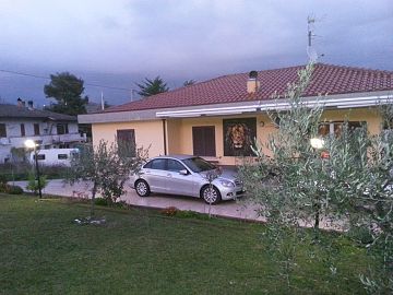 Villa in vendita a Teramo (TE) colle parco foto 1
