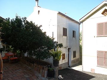 Casa indipendente in vendita a Villalfonsina (CH)  foto 1