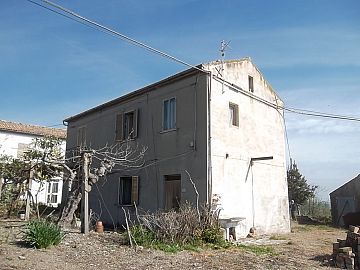 Casale o Rustico in vendita a Gissi (CH)  foto 2