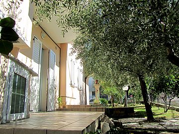 Villa in vendita a Coriano (RN) Via E. Berlinguer foto 3