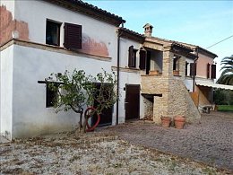 Vendita Casa colonica in V a Civitanova Marche