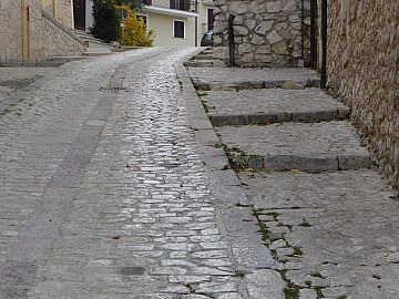 Appartamento in vendita a Castel di Sangro (AQ) Via Aurelio Balzano, 101 foto 3