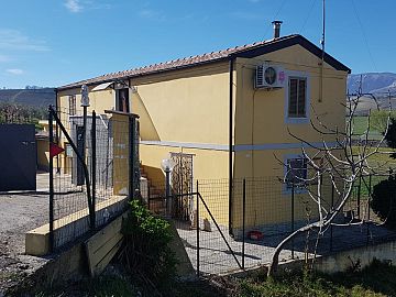 Casa indipendente in vendita a Loreto Aprutino (PE) CONTRADA PASSO CORDONE foto 1