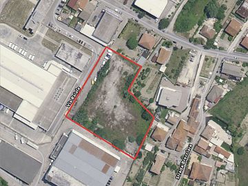 Terreno Edificabile Comm. in vendita a Pescara (PE) Via Raiale foto 1
