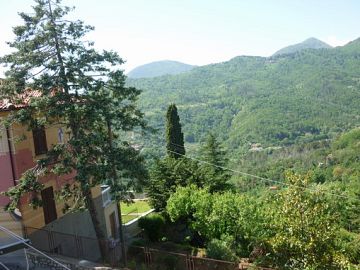 Appartamento in vendita a Castiglione Chiavarese (GE) Via Vecchia foto 4