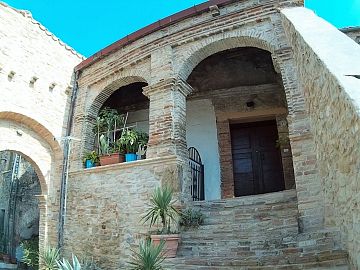 Stabile o Palazzo in vendita a Montefino (TE) via del castello foto 6