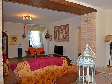 Casa indipendente in vendita a Città Sant'Angelo (PE) via giardino Cona foto 5