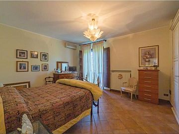 Casa indipendente in vendita a Città Sant'Angelo (PE) via giardino Cona foto 15