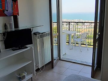Appartamento in vendita a Tortoreto (TE)  foto 2