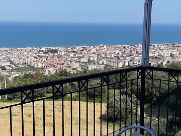 Appartamento in vendita a Tortoreto (TE)  foto 4