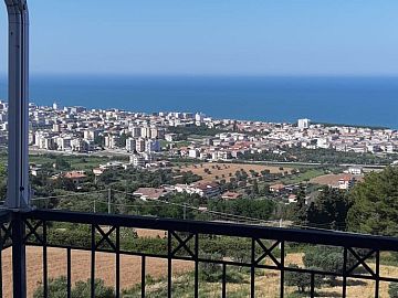 Appartamento in vendita a Tortoreto (TE)  foto 5