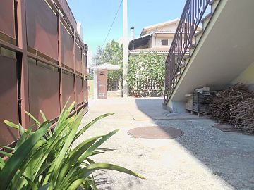 Villa bifamiliare in vendita a Lettomanoppello (PE) Via Pietrara 42 foto 5