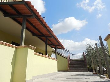 Villa bifamiliare in vendita a Lettomanoppello (PE) Via Pietrara 42 foto 4