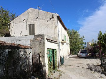 Casa indipendente in vendita a Gissi (CH)  foto 1