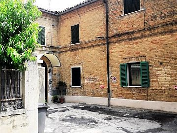 Appartamento in vendita a Chieti (CH) via sciucchi foto 1