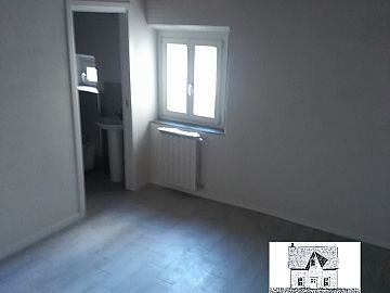 Villa a schiera in vendita a Prato (PO) via doberdo' foto 4