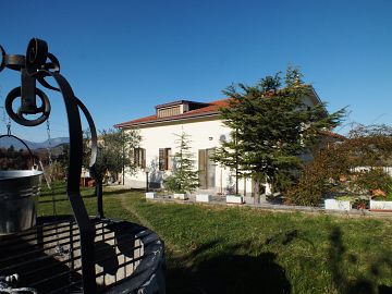 Villa in vendita a Manoppello (PE) Via Carluzzi foto 1