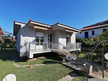 Villa in vendita a Ascea (SA) via Dionisio foto 2