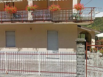 Appartamento in vendita a Maissana (SP) Via Provinciale 26 foto 1