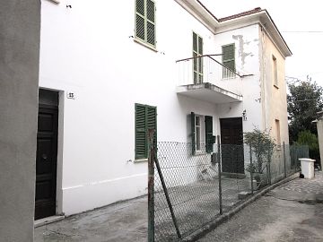 Casa indipendente in vendita a Chieti (CH)  foto 2
