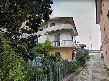Appartamento in vendita a Montesilvano (PE) CORSO UMBERTO I 147 foto 1
