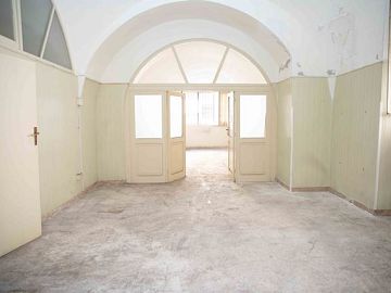 Stabile o Palazzo in vendita a Trani (BT)  foto 8
