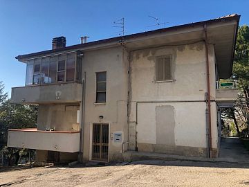Casa indipendente in vendita a Chieti (CH) VIA DEI FRENTANI foto 2