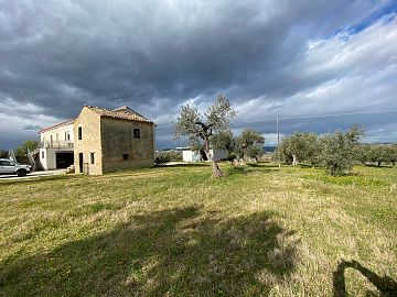 Casa colonica in vendita a Villamagna (CH) via piana, 20 foto 2
