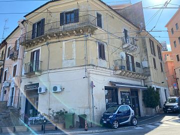 Appartamento in vendita a Chieti (CH)  foto 2