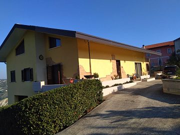 Casa indipendente in vendita a Bucchianico (CH) CONTRADA FEUDO foto 6