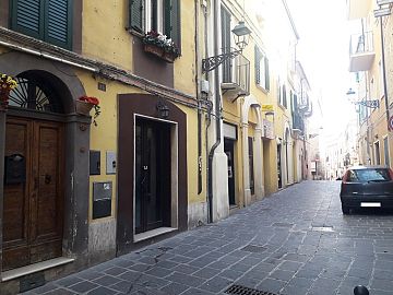 Negozio o Locale in affitto a Chieti (CH) via degli agostiniani foto 3