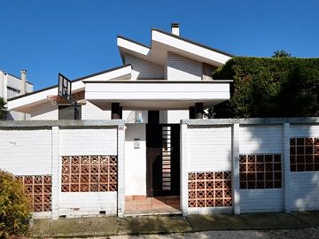 Villa in vendita a Bari (BA) VIA BITRITTO, 114/C foto 13