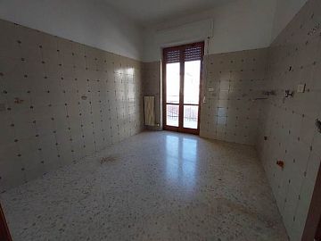 Appartamento in vendita a Bitonto (BA) VIA CAPRERA, 14 foto 6