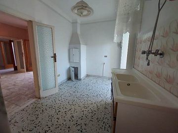 Appartamento in vendita a Ruvo di Puglia (BA) LARGHETTO COTUGNO, 2 foto 2