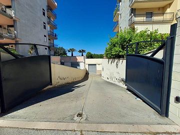 Magazzino o deposito in vendita a Ruvo di Puglia (BA)  foto 2
