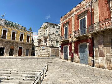 Negozio o Locale in vendita a Ruvo di Puglia (BA)  foto 1