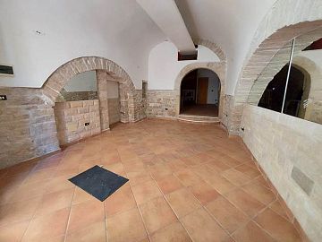 Negozio o Locale in affitto a Ruvo di Puglia (BA)  foto 2