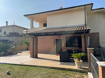 Casa indipendente in vendita a Villamagna (CH)  foto 3