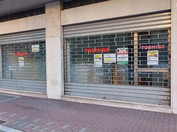 Negozio o Locale in affitto a Pescara (PE) Via Latina 9 foto 2