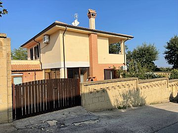 Casa indipendente in vendita a Villamagna (CH)  foto 2