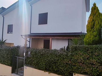 Villa a schiera in vendita a Castelnuovo Cilento (SA) via Airiroi foto 1