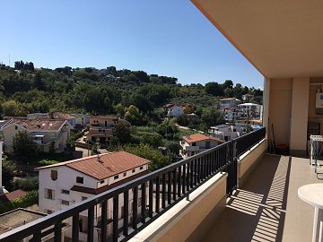 Appartamento in vendita a Pescara (PE) VIA TIRINO 8 foto 2