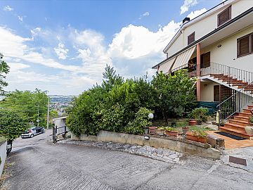 Villa quadrifamiliare in vendita a San Giovanni Teatino (CH)  foto 2