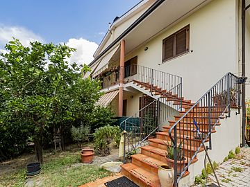 Villa quadrifamiliare in vendita a San Giovanni Teatino (CH)  foto 4